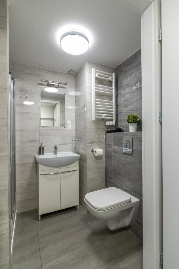 Studia Przy Lotnisku Od Wroclawapartament-Pl Exterior photo